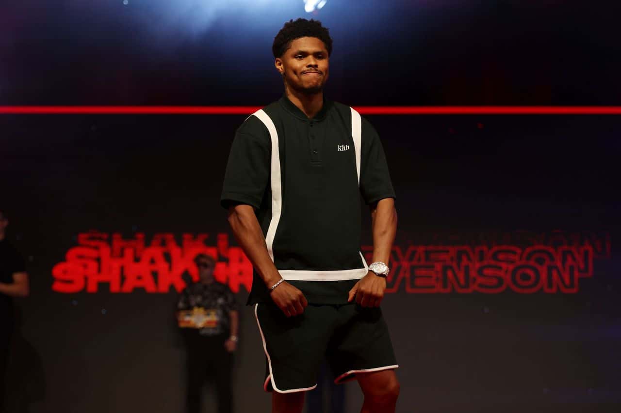 Image: Hearn: Shakur Can't Run from Zepeda