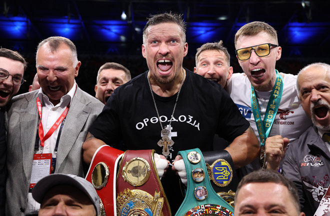 Usyk floored Dubois twice Photo Credit: Queensberry/Leigh Dawney