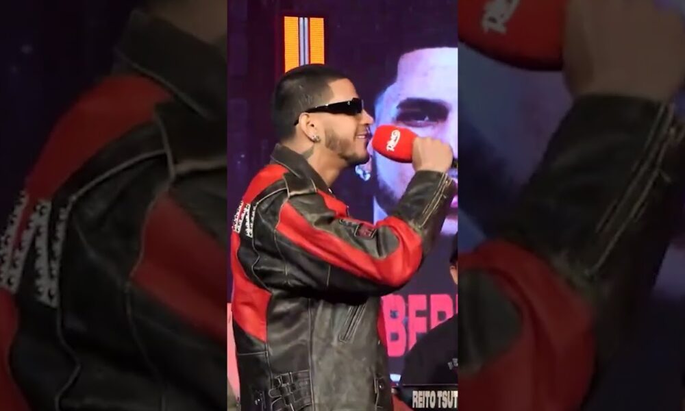 Oscar De La Hoya RED-FACED after PAST Haunts him