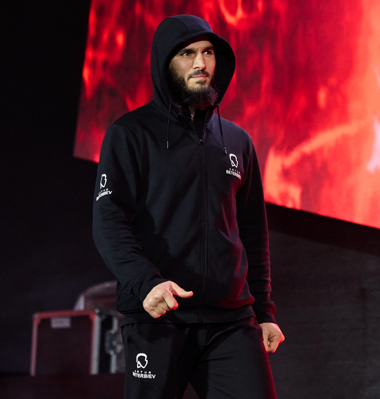Image: Artur Beterbiev Reveals Dmitry Bivol's 'Retreat' Led to Trilogy Collapse