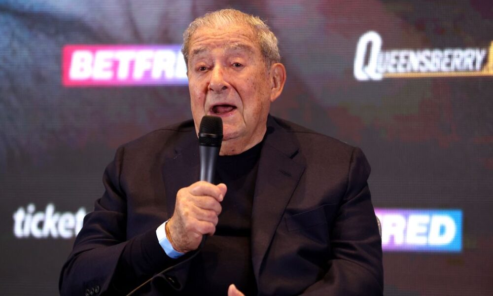 Bob Arum says that the scale of TKOS payment for boxers is angry with its UFC fighters