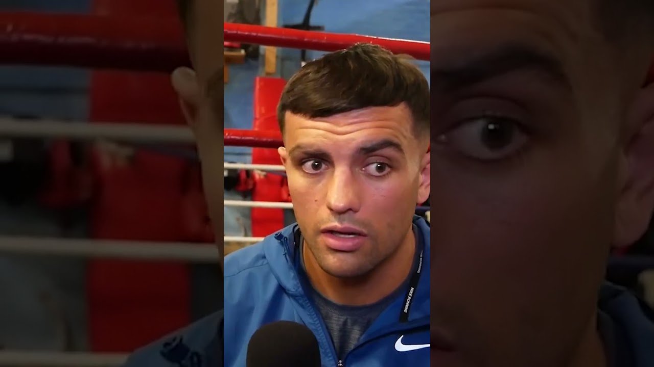 Jack Catterall GIVES JOSH TAYLOR his flowers!