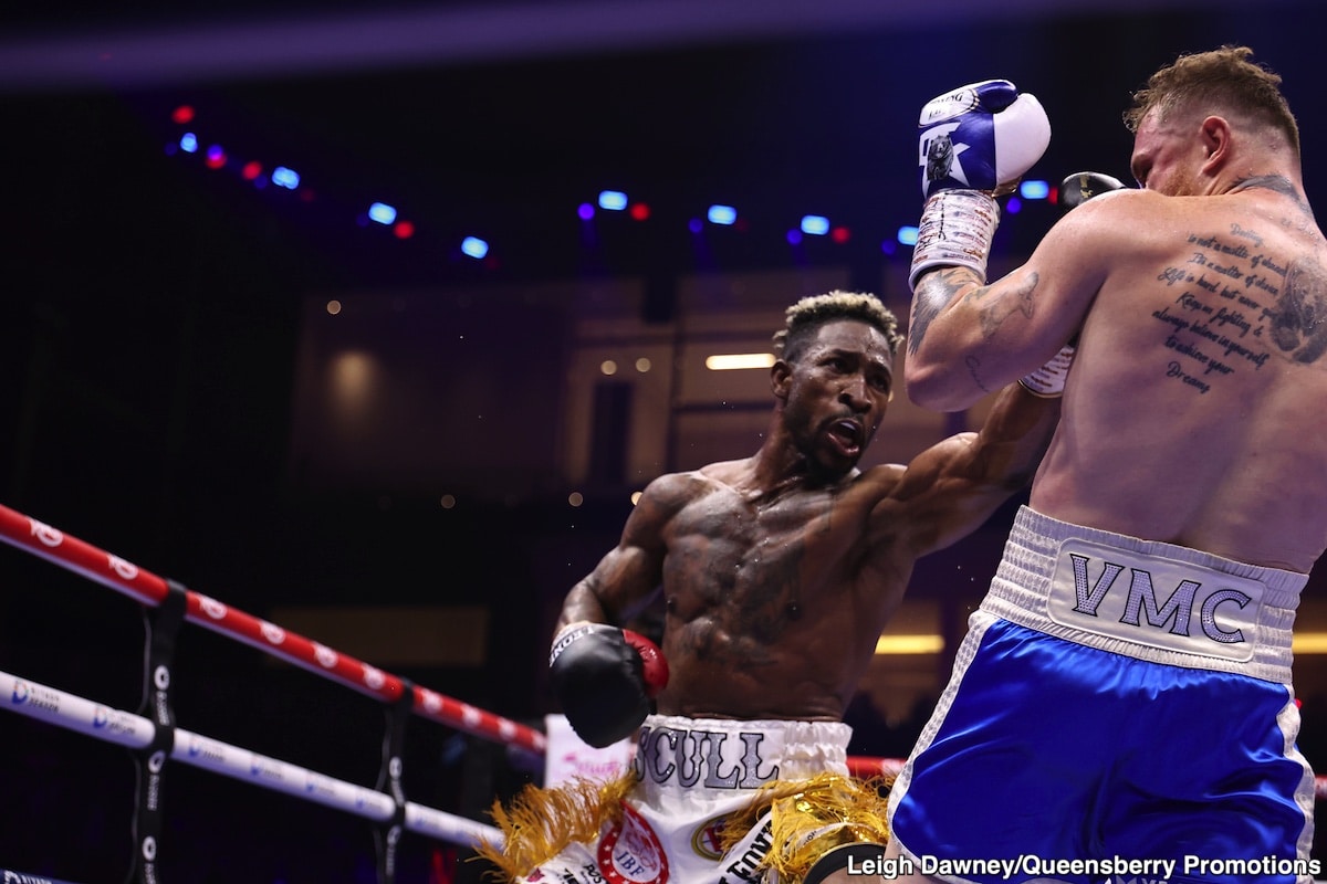 Image: William Scull Argues that Canelo's Natural Size and Strength Will Be Too Much for Crawford