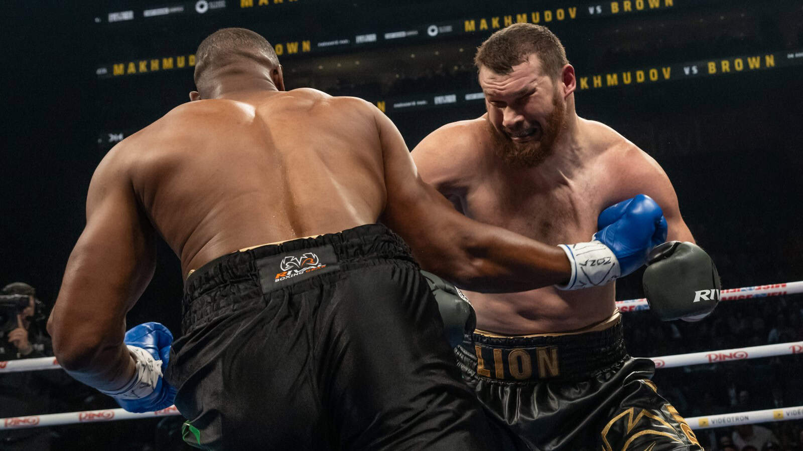 Arslanbek Makhmudov wins