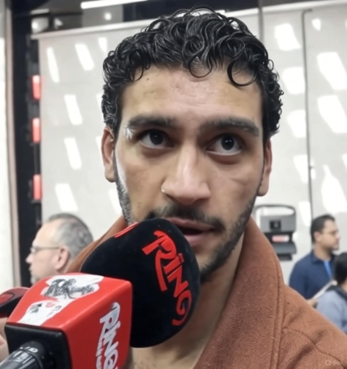 Image: Hamzah Sheeraz says he will be ringside for the Canelo-Crawford fight and awaits the winner