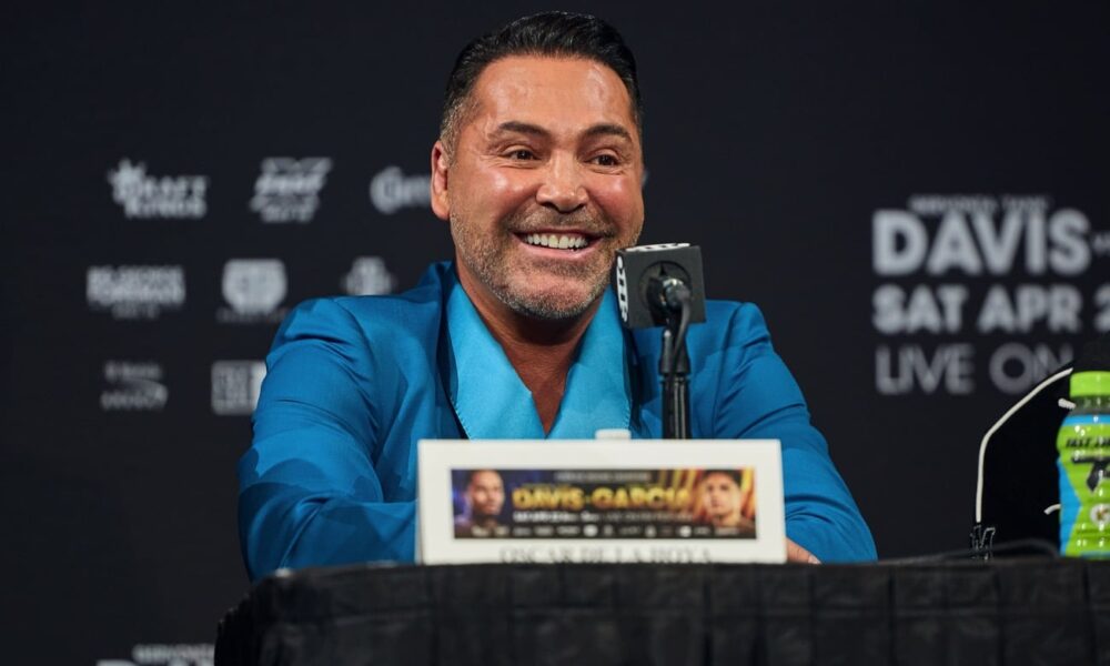 Image: 'I Told You So': De La Hoya's Glorification of Crawford's Win Fails to Acknowledge a Close Battle