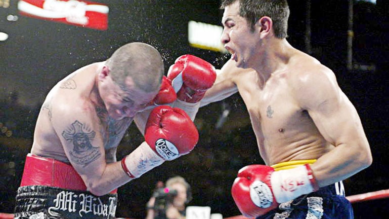 On this day: Marco Antonio Barrera makes a unanimous decision about Johnny Tapia