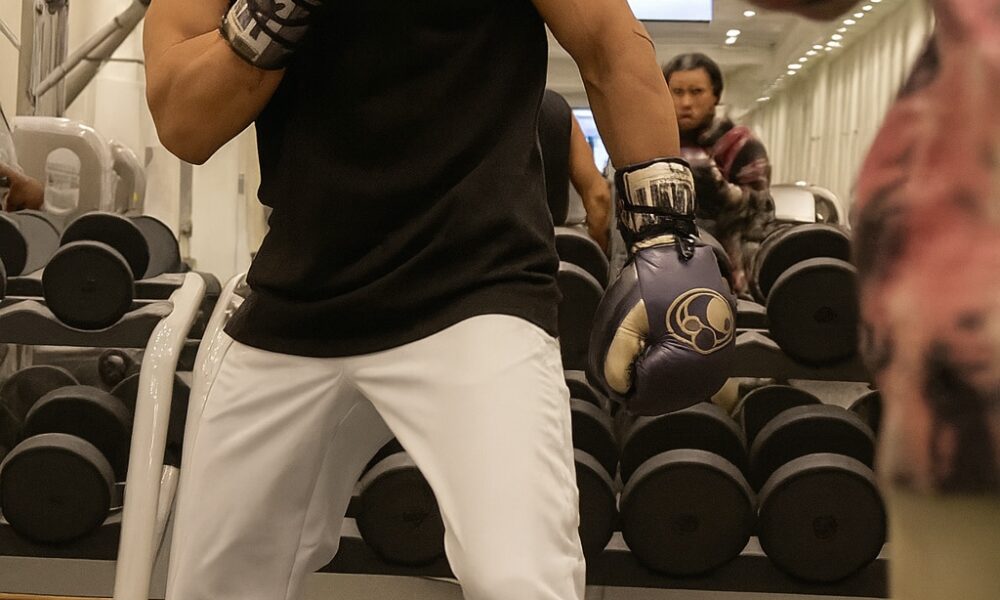 Image: Teofimo Lopez Responds to Tank Davis’ ‘Boxing Is Dead’ Remark While Building Toward Shakur Stevenson Super-Fight