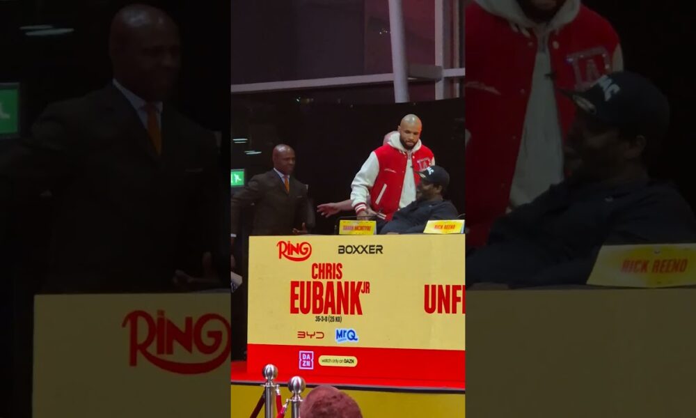 Chris Eubank Sr & Jr are here! #boxing #EubankJrBenn2