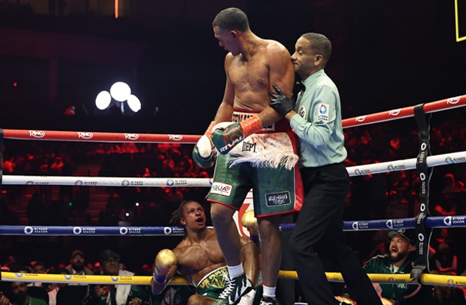 Benavidez knocked down Yarde in the seventh game. Photo: Queensberry/Leigh Dawney