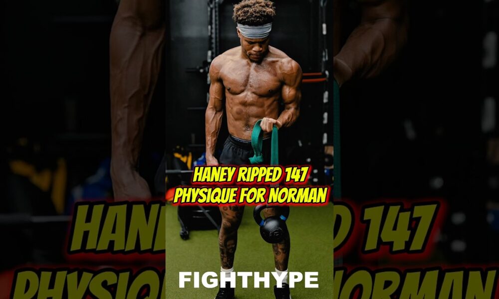 Devin Haney INSANELY RIPPED PHYSIQUE vs Brian Norman; FLEXES STRENGTH LEVEL UP