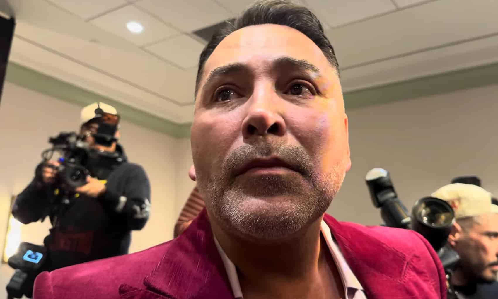 Image: Oscar De La Hoya Says Golden Boy Will Protect Contract in Ortiz Dispute