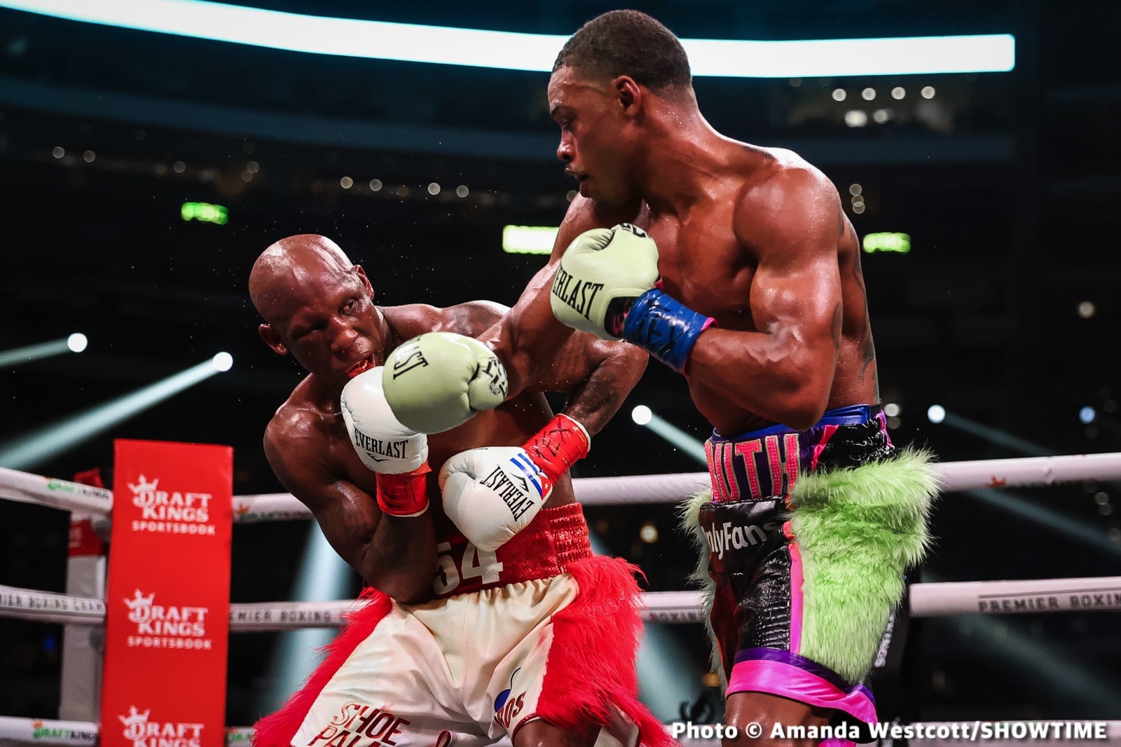 Image: Bernie Davis: Errol Spence Remains the Main Attraction
