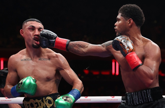 Shakur Stevenson dominated Teofimo Lopez in New York Photo: Cris Esqueda Matchroom Boxing