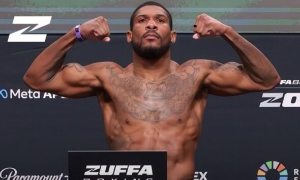 Brandon Glanton weighs in for his Zuffa Boxing bout with Jai Opetaia