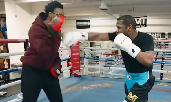 Floyd Mayweather trains in the gym ahead of his Manny Pacquiao rematch at age 49