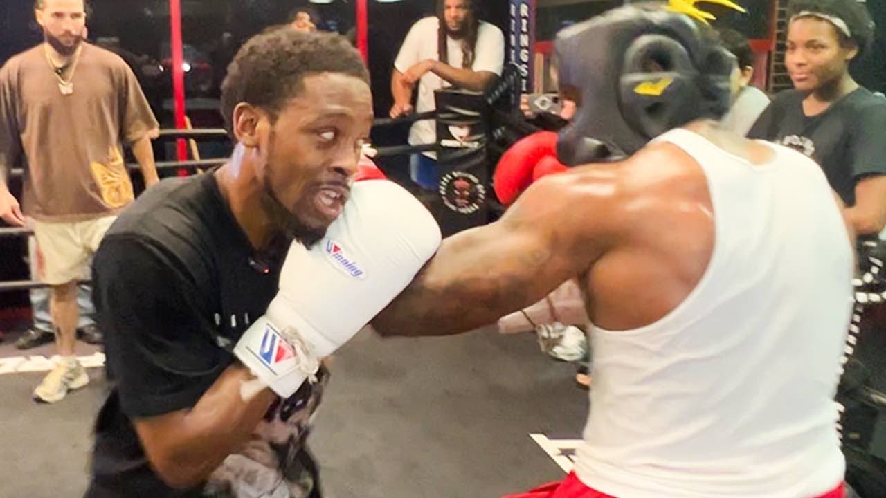Keyshawn Davis SPARRING Aaron The Plumber Gets TOO REAL — Puts “Belt To Ass” on All Comers