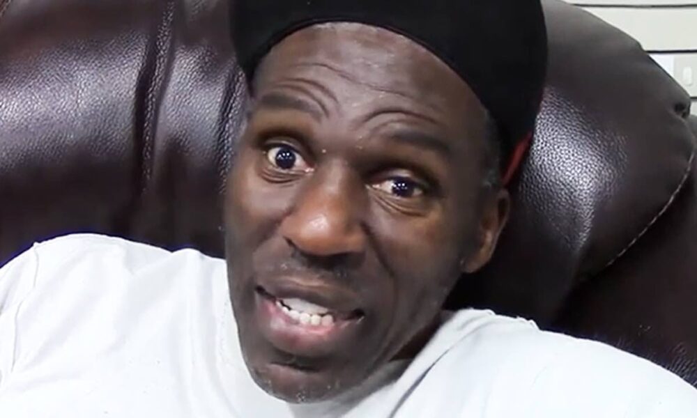 Roger Mayweather’s BOLD PREDICTION for Floyd Mayweather vs Pacquiao (2015 Throwback)