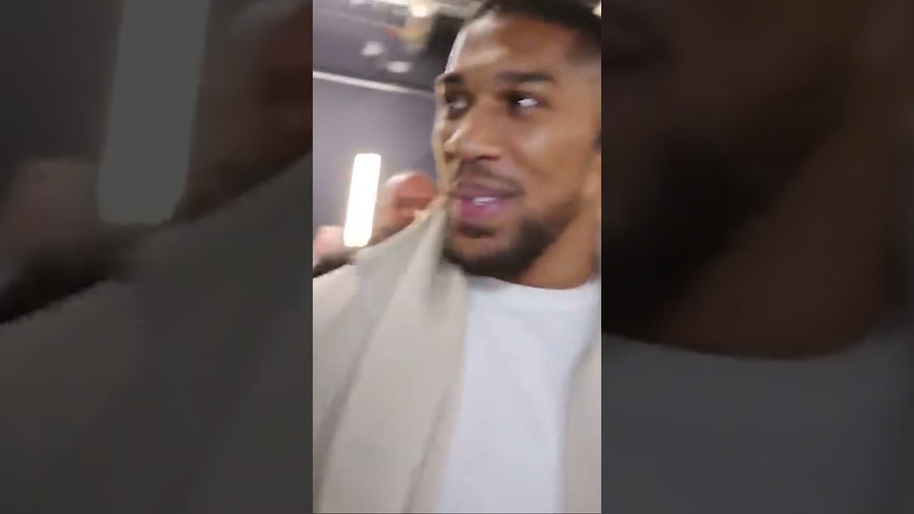 Anthony Joshua NEARLY PUNCHES SECURITY