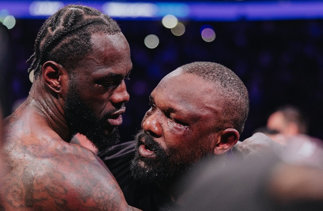Wilder and Chisora ​​hug after the battle. Photo: MF Pro/David Cavan
