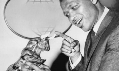 Image: Sugar Ray Robinson’s 129-1 Start Anchors Atlas’ Claim