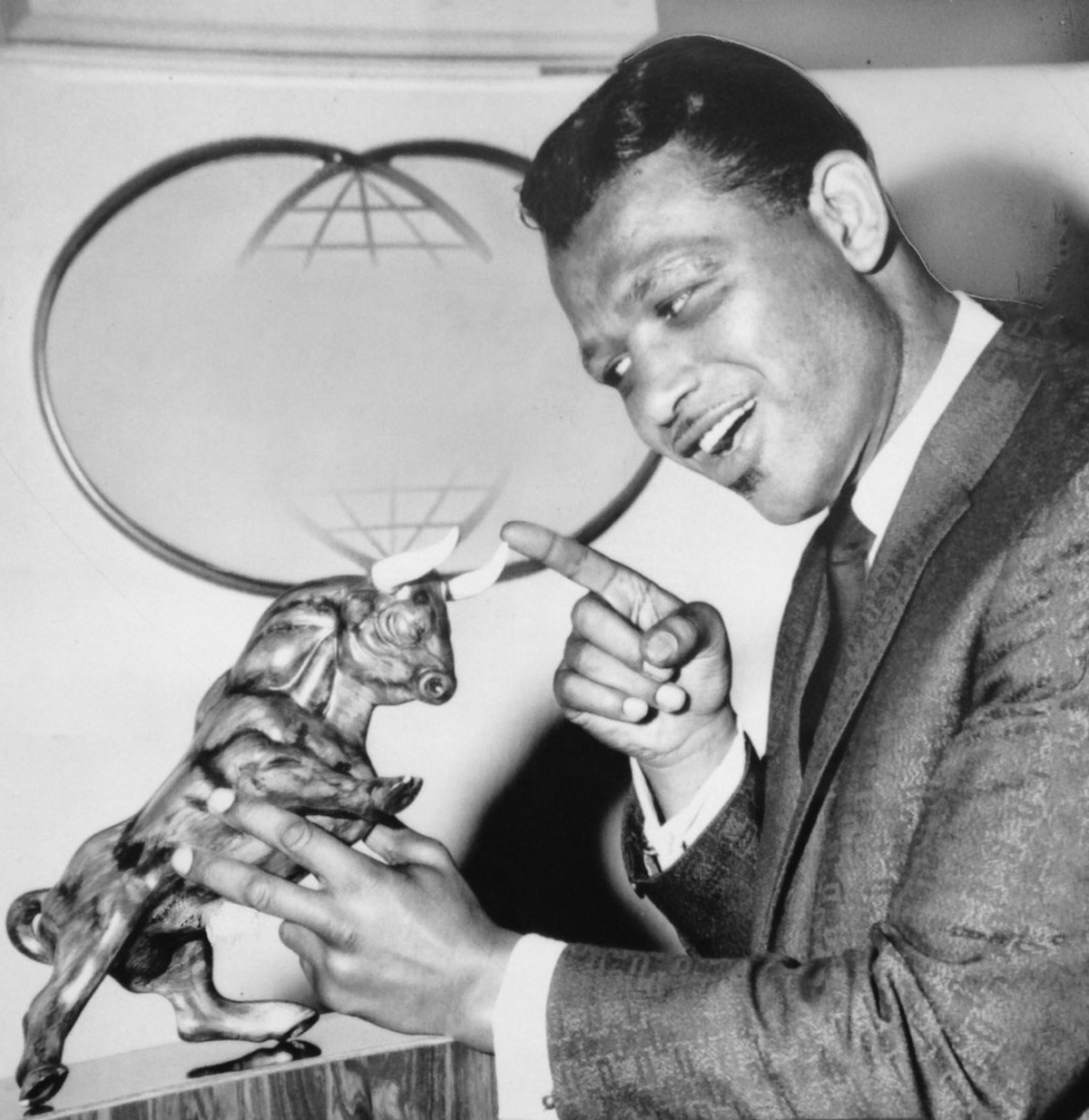 Image: Sugar Ray Robinson’s 129-1 Start Anchors Atlas’ Claim