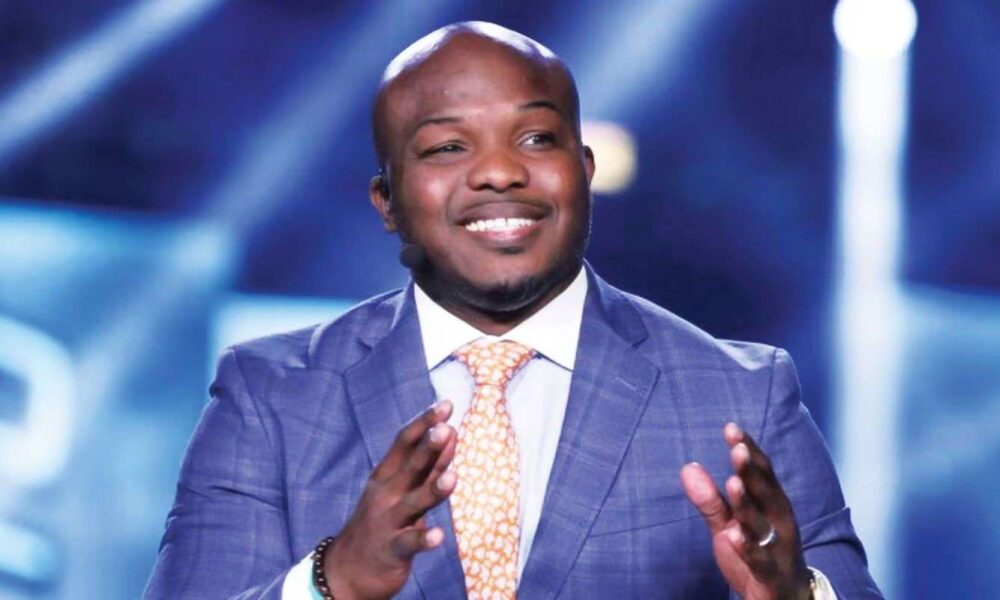 Tim Bradley says unbeaten fighter with 85% KO ratio is ‘something else’: “He’s going to the top”