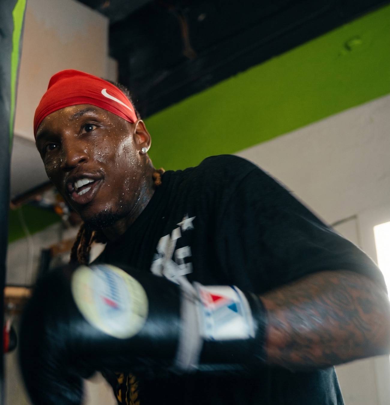Image: O’Shaquie Foster Tells Raymond Ford To Work On His Chin