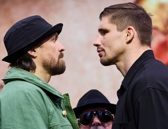 Usyk face to face with Verhoeven Photo: Mark Robinson Matchroom Boxing