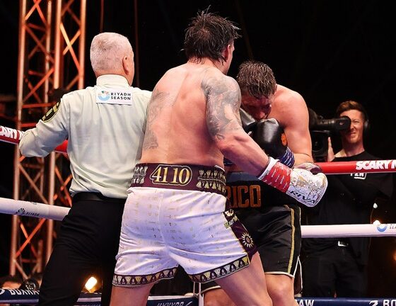 Oleksandr Usyk fought for 11 rounds with Rico Verhoeven. Photo credit: Matchroom Boxing/Mark Robinson
