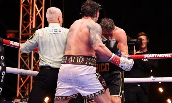 Oleksandr Usyk fought for 11 rounds with Rico Verhoeven. Photo credit: Matchroom Boxing/Mark Robinson