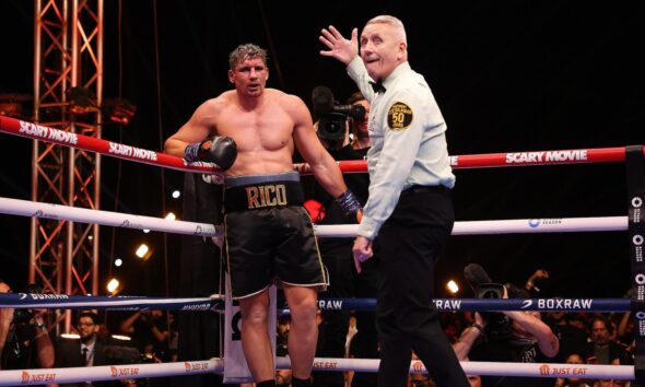 Referee Mark Lyson stops Oleksandr Usyk vs Rico Verhoeven late in the eleventh round in Egypt