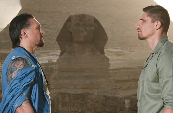 Oleksandr Usyk and Rico Verhoeven fight on the pyramids, photo: Mark Robinson/Matchroom Boxing