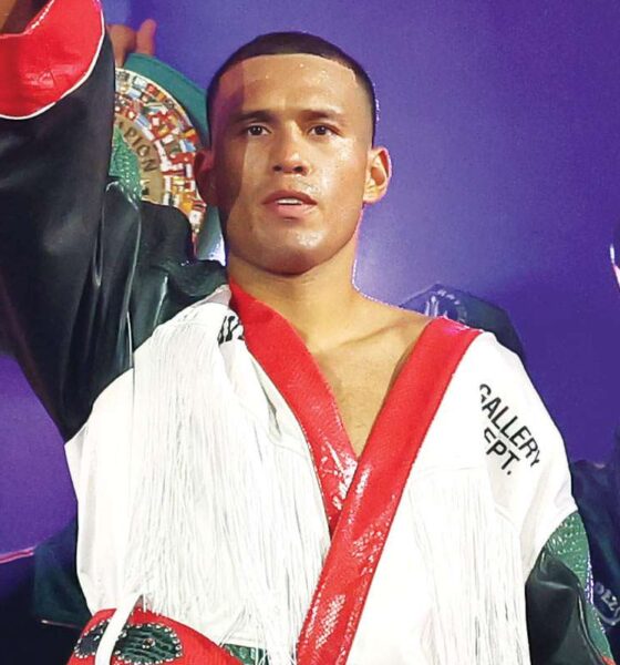 David Benavidez accused of backing down from facing KO artist former champ: “They changed their minds”