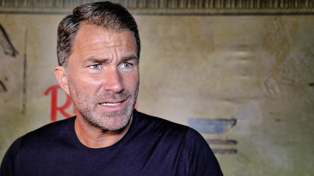 Eddie Hearn MAKES BOLD CLAIM on Anthony Joshua AFTER JOINING USYK: 'He's BETTER...'