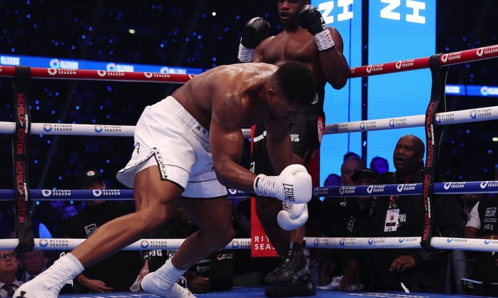 Image: Frank Warren Says Tyson Fury Will Do What Daniel Dubois Did To Joshua