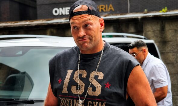 Image: Robert Garcia On Tyson Fury-Dana White Rumors: "Fans Don't Care"