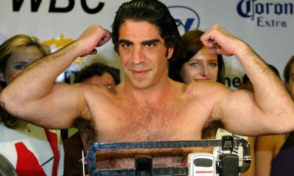 Jorge Kahwagi poses at a WBC weigh-in during his controversial 12-0 professional boxing career
