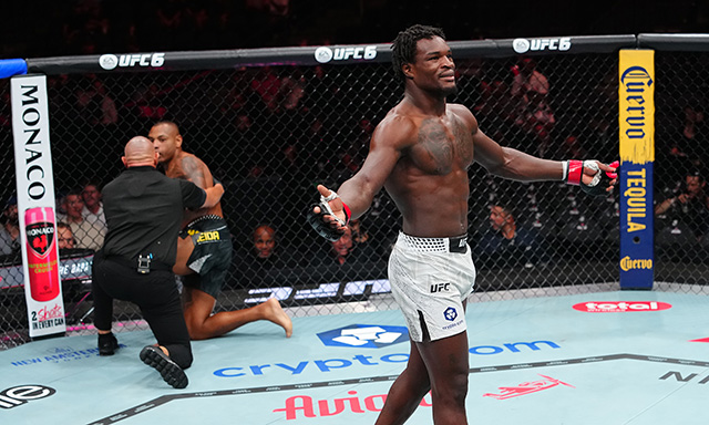 Damian Pinas: 'I'm not here to finish fights early; it just happens'