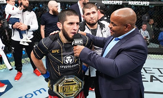 Cain Velasquez backs Islam Makhachev to extend historic UFC run