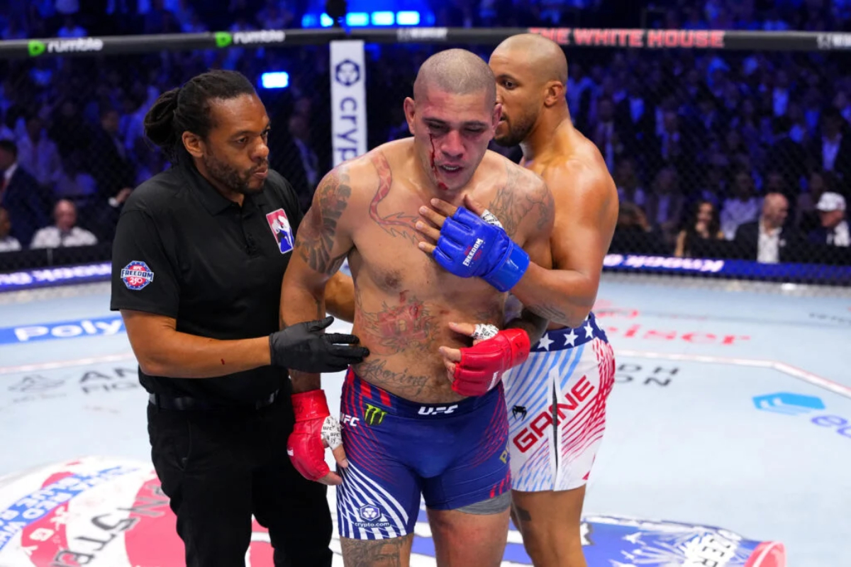 Herb Dean should be suspended due to poor officiating, says retired UFC star Henry Cejudo