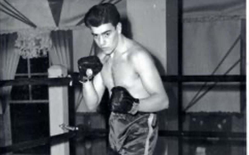 "Vincent Gigante: Unraveling the Boxing Legacy Before the Bathrobe"