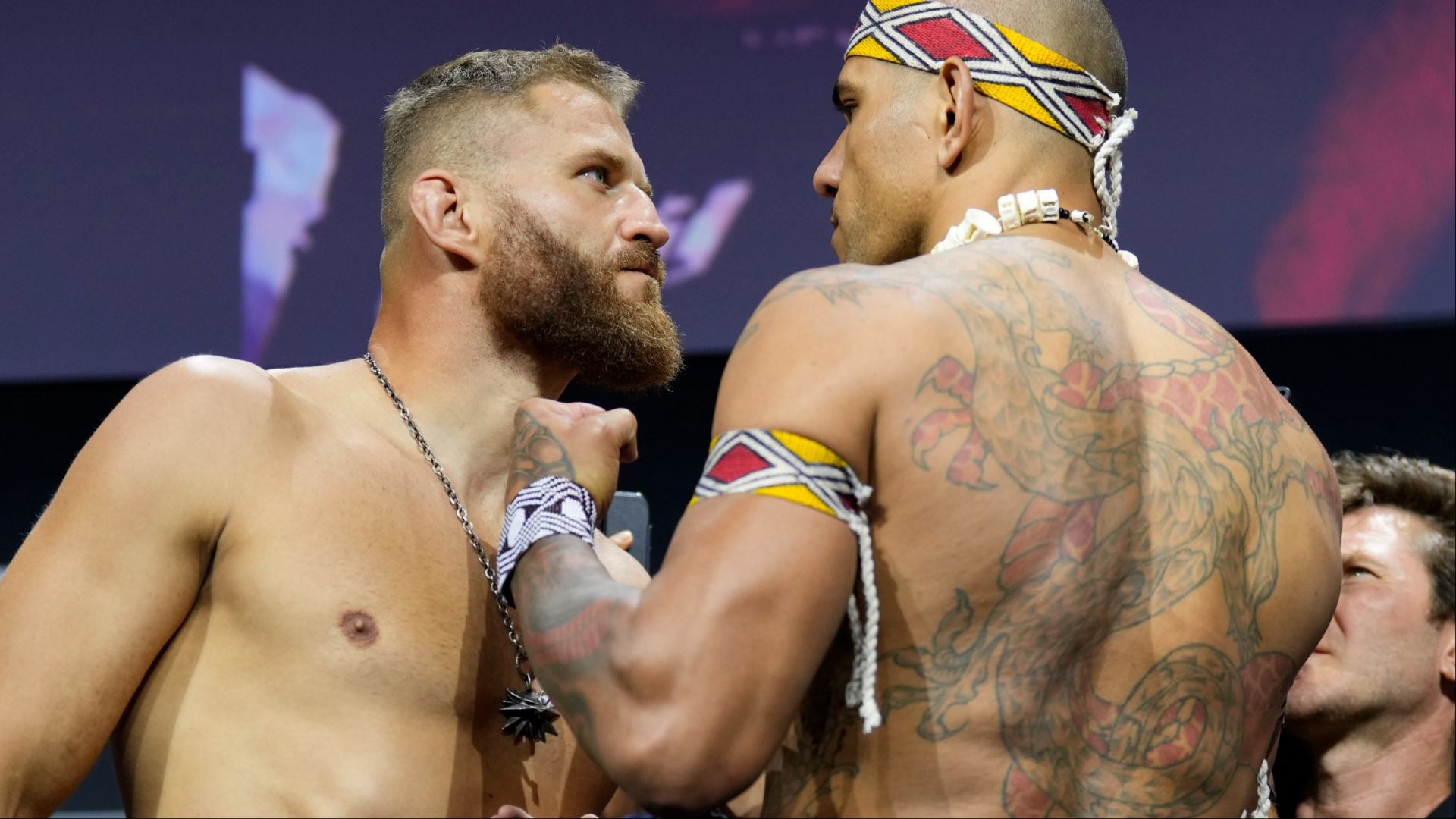 Alex Pereira's former LHW rival scolds him for recent Herb Dean criticism