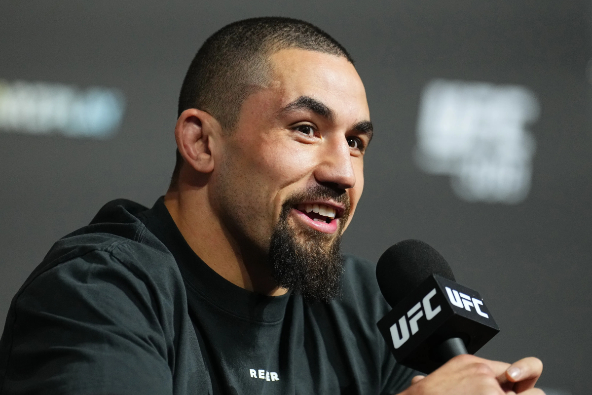 Robert Whittaker extends MMA career thanks to light heavyweight move: "It is honestly life-changing"