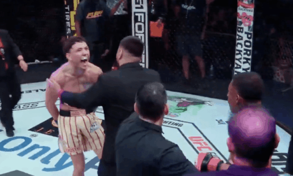 Video: Undefeated teen prospect puts ex-UFC fighter to sleep in controversial Fury FC fight