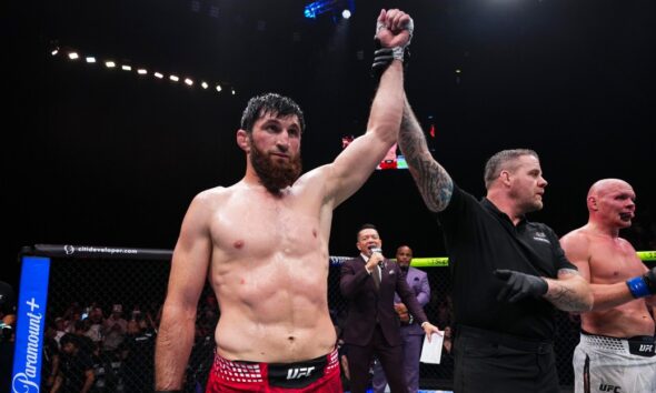 UFC Abu Dhabi results: Magomed Ankalaev fends off Bogdan Guskov with forgettable 5th-round knockout