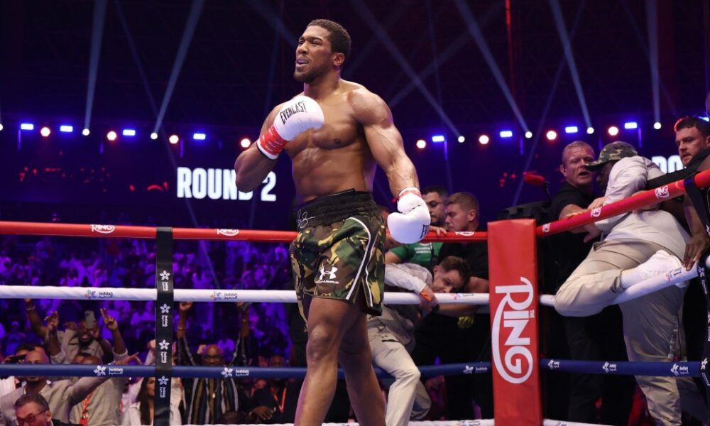 Anthony Joshua survives 2 knockdowns, comes back to flatten Kristian Prenga in second round