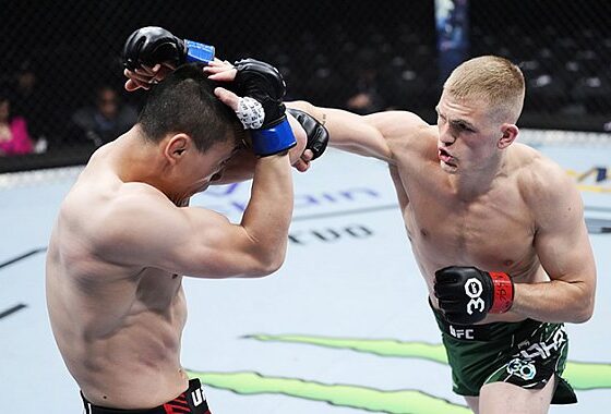 Charles Oliveira says Islam Makhachev could face his toughest test yet