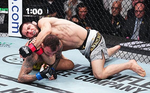 'One-way traffic': Sean Brady predicts easy night for Islam Makhachev
