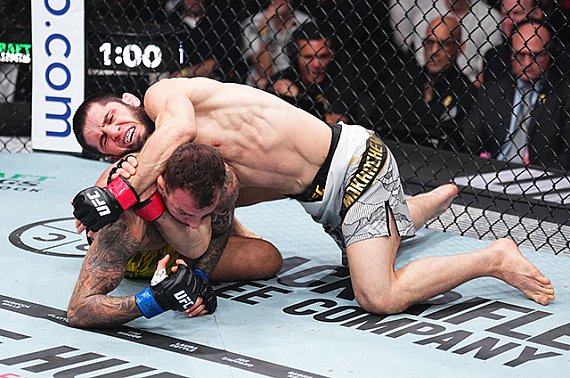 'One-way traffic': Sean Brady predicts easy night for Islam Makhachev